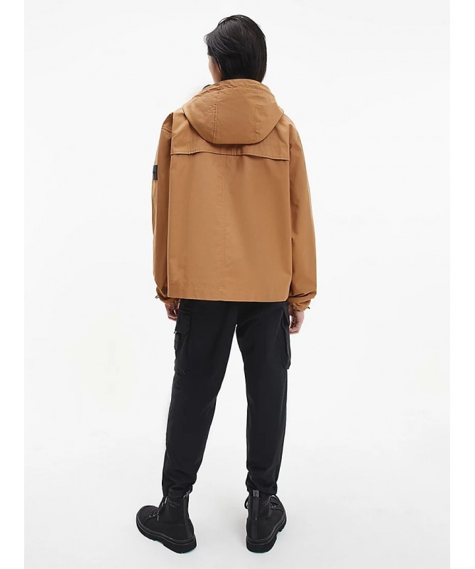 Blouson à capuche Calvin Klein en sergé de coton et nylon pour homme de couleur marron. J30J320274 FIESTA CONCEPT STORE