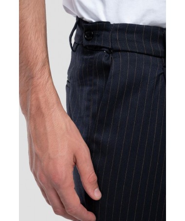 Pantalon homme coupe slim en tissu rayé de viscose mélangée stretch de marque Replay
M9815 .000.52463 FIESTA